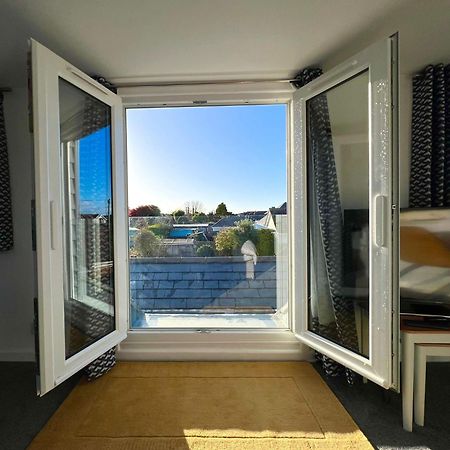 Seascape - Stylish Modern Apartment Barton on Sea Exterior photo